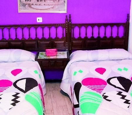Hostal Salud Mérida Buitenkant foto